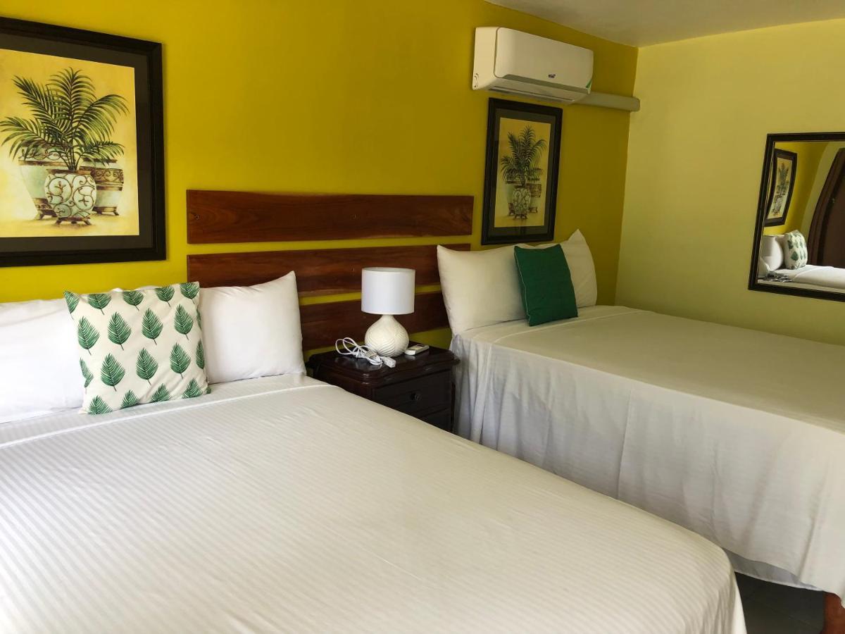 Airport Beach Hotel Montego Bay Eksteriør billede